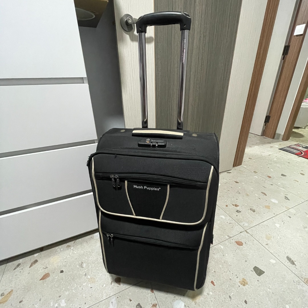 HUSH PUPPIES TRAVEL SUITCASE LUGGAGE BAG, Hobbies & Toys, Travel, Luggage on Carousell