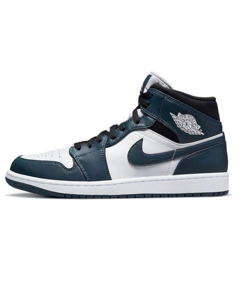 Jordan 1 Mid Men s Fashion Footwear Sneakers on Carousell