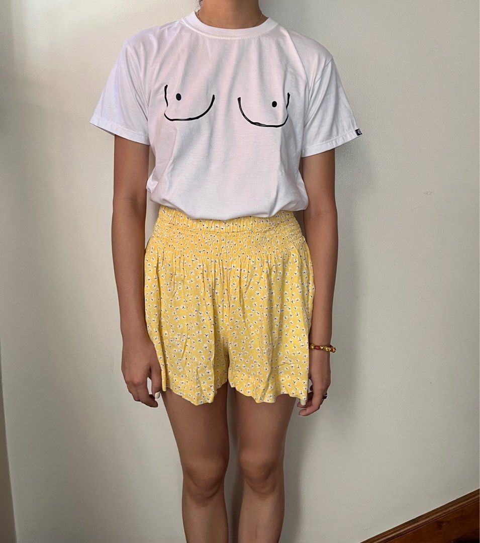 Kendall Jenner-inspired shirt (Category: Shirts) located in Quezon City. Submitted by phantom_reader (Listing ID 1228645618, Image 2). Description: Fits XS-S Never worn just washed .
