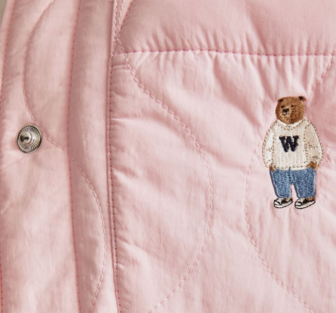 2 colours Korea WHO.A.U cute bear logo light pink cream cropped