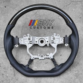 LC200 real carbon fiber japan Steering wheel with perforated leather