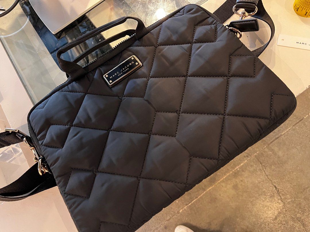 Marc Jacobs Quilted Nylon Laptop Bag Black S550M06FA21, Luxury, Bags ...