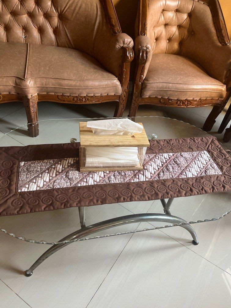 Meja kaca ruang tamu on Carousell