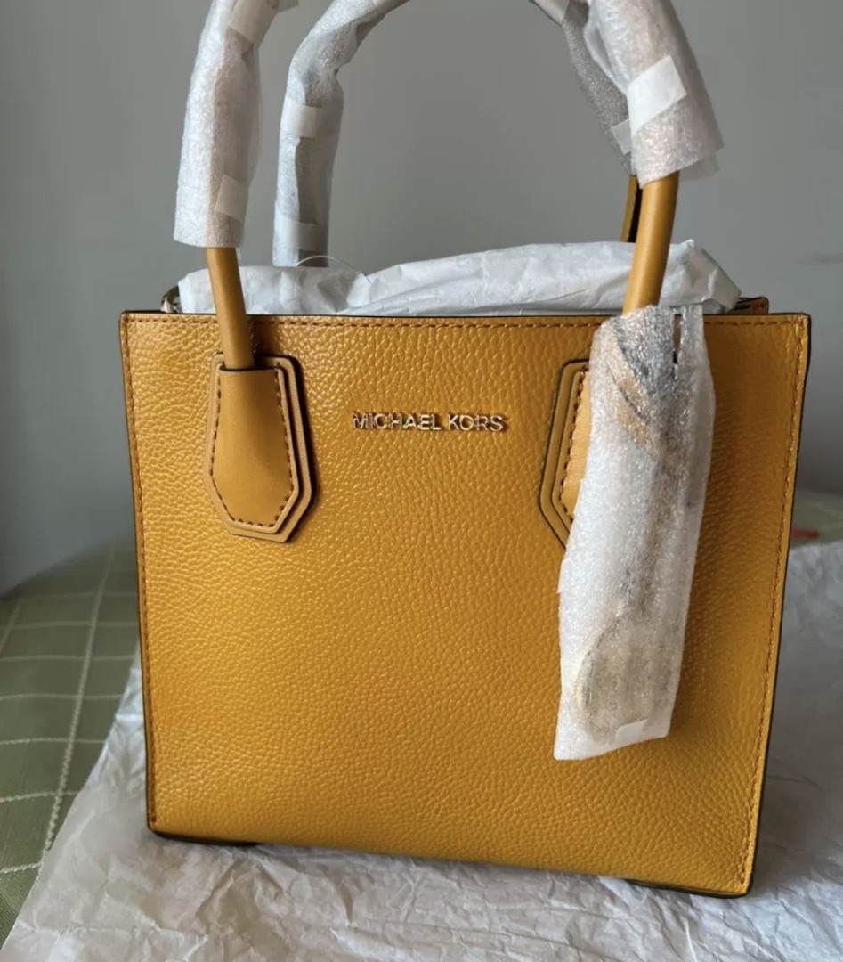 Michael Kors Handbag  Buy or Sell your MK bags - Vestiaire Collective