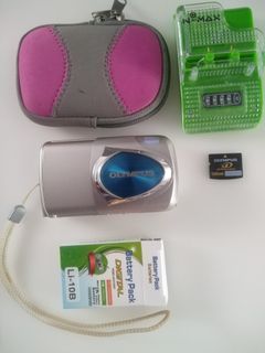 *Mint Olympus mju 10 digital