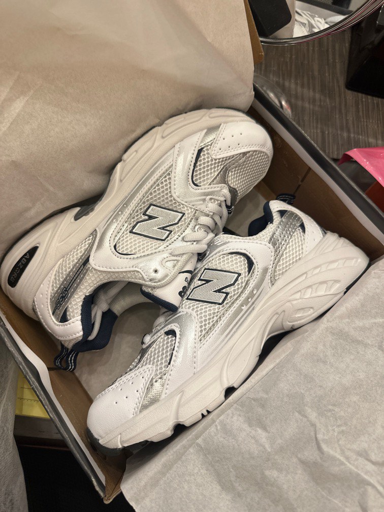 nb aime leon dore green