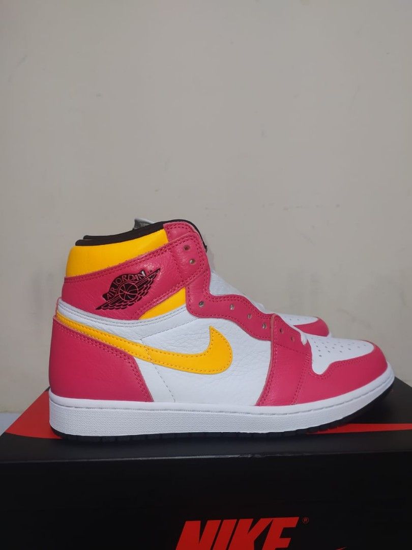 Sneakers Nike Air Jordan High OG Pink Yellow