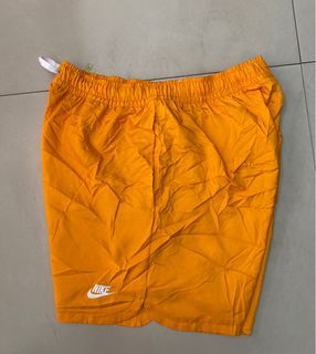 Nike club woven lined flow above knee short