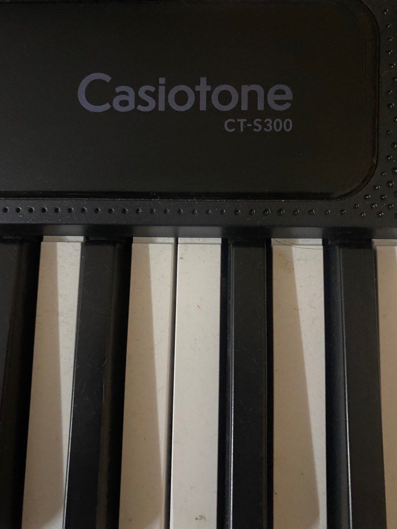piano keyboard casio cts300, Hobbies & Toys, Music & Media, Musical