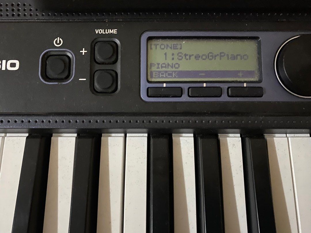 piano keyboard casio cts300, Hobbies & Toys, Music & Media, Musical