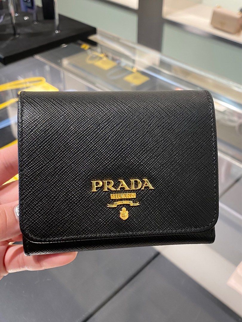 Prada saffiano best sale tri fold wallet