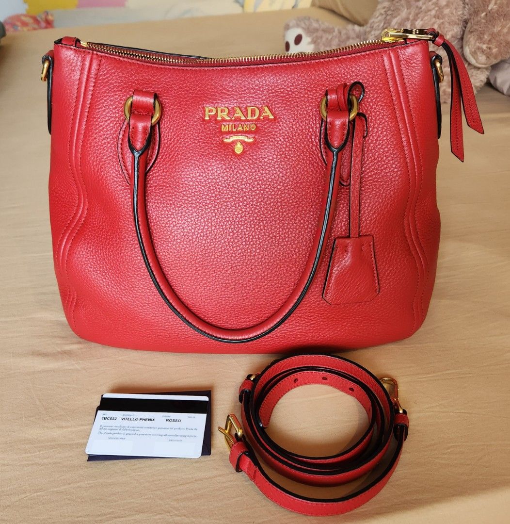 Prada Prada Vitello Phenix Hobo Rosso