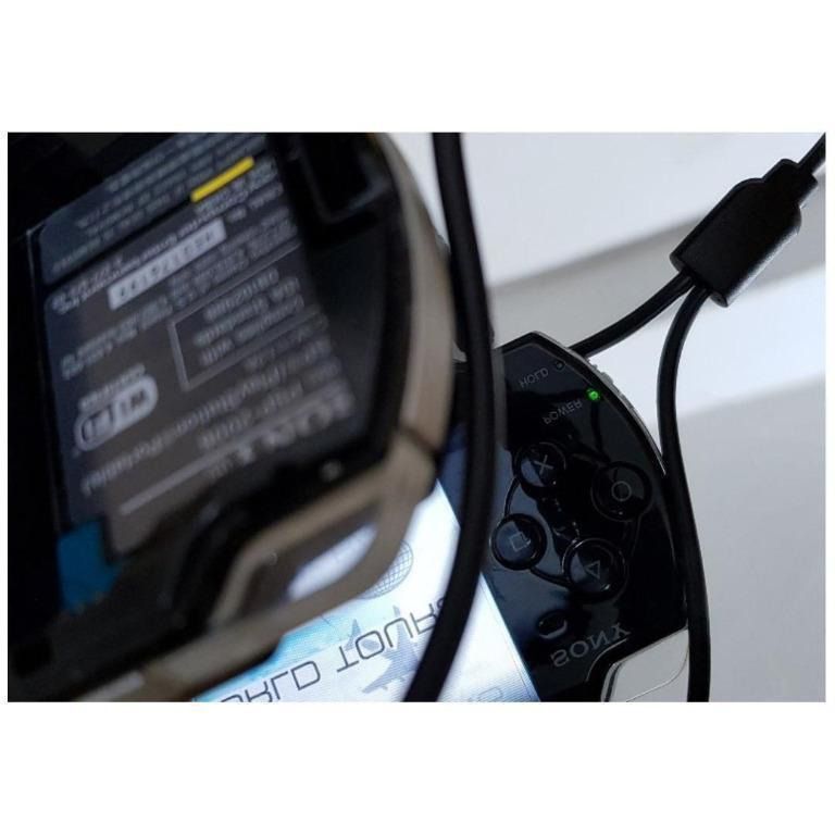 PSP or PS3 usb charging cable. Allows your psp to stay connected in usb ...