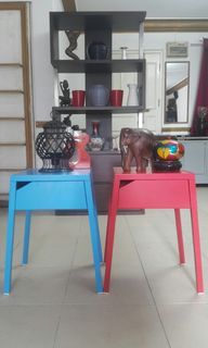 Retro small table with drawer.