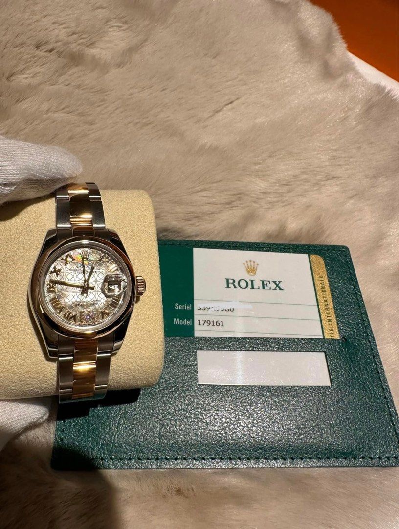 Rolex 2018 MOP dial Two Tone Everose 26mm (Category: Luxury Watches) located in Pasig City. Submitted by Watchaholics (Listing ID 1228608615, Image 1). Description: Rolex 2018 MOP fial Two Tone Everose 26mm Ref 179161 26mm 2018 yr model 9.8/10 condition MOP - Rare Face With warranty card For only 580k You may DM or contact me @ 09615077138 Thanks admin😉 .