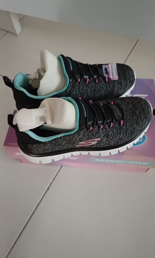 Womens sketchers sale size 6