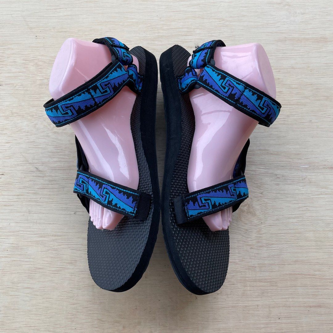 90s velcro 2025 sandals