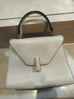 （分類：）位於 。 由 maggelhappy 提交（商品編號 1228685589，圖片 1）。簡介： 。