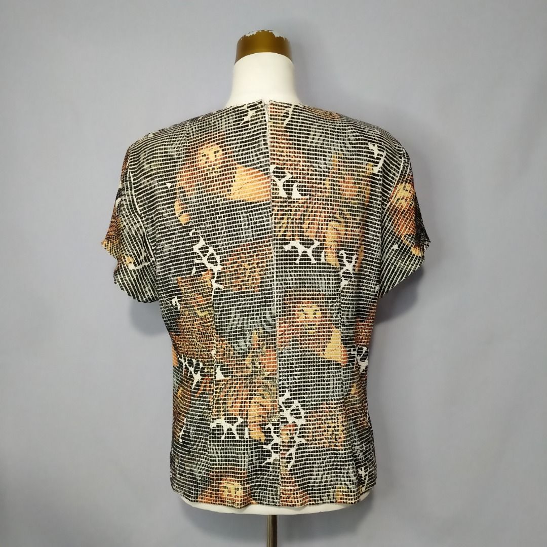 Vintage Animal Print Blouse With Crinkle Underlay & Attached Necklace