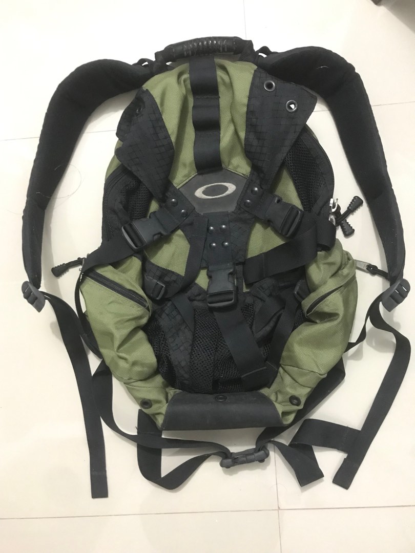 vintage oakley backpack on Carousell
