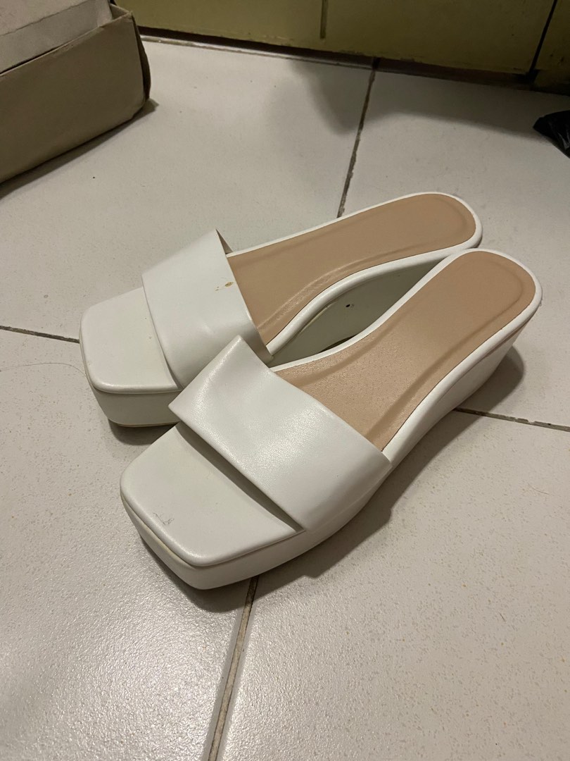 bridesmaid spa slippers