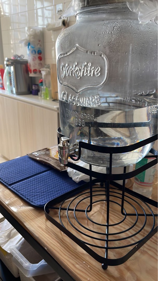 Yorkshire drink dispenser, Furniture & Home Living, Kitchenware