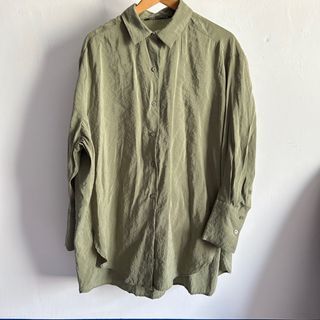 zara 光澤感綠色襯衫