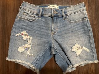 (Category: ) located in . Submitted by let__it__go (Listing ID 1228849520, Image 1). Description: .