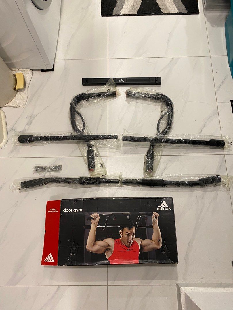 Adidas pull up bar top