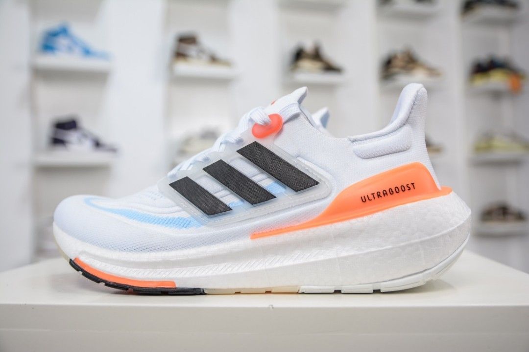 Ultra boost top white with red