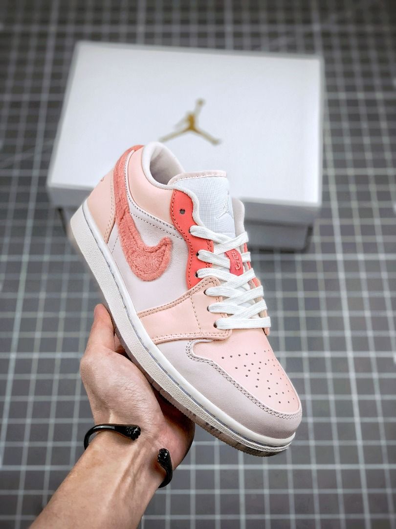 Air jordan 1 low suede on sale