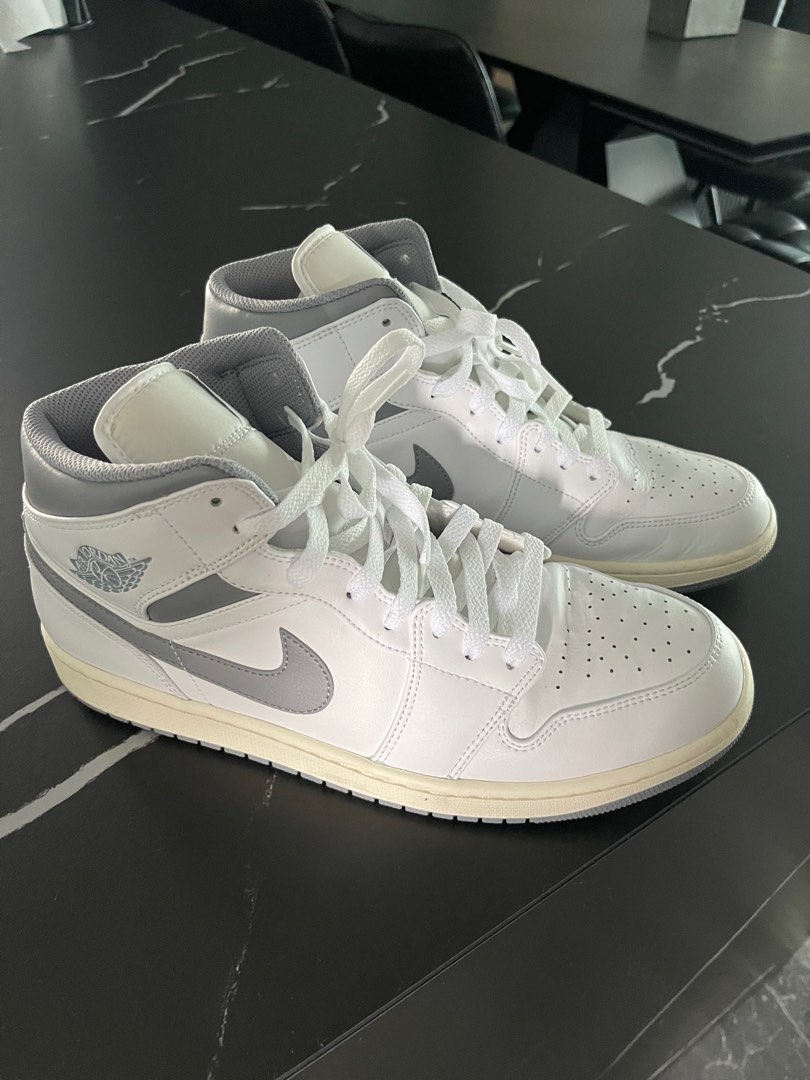 sneaker websites jordans