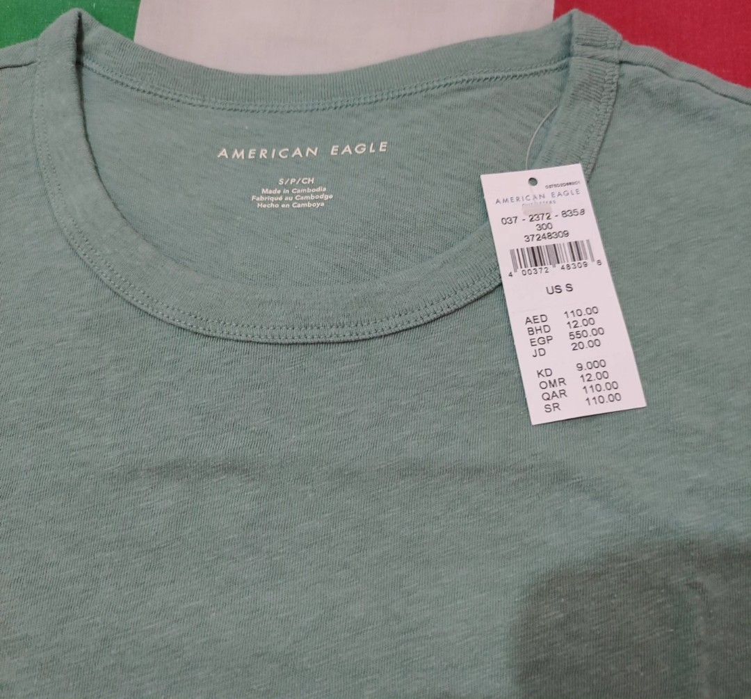 American Eagle Tshirt (Category: Tshirts & Polo Shirts ) located in Bacoor. Submitted by reesedrich07 (Listing ID 1228900042, Image 2). Description: American Eagle Tshirt Size Small Brand New 900php +shipping fee Gcash or BPI.