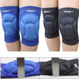 AOLIKES Thick Sponge Knee Pad for Sports use in color Blue or Black