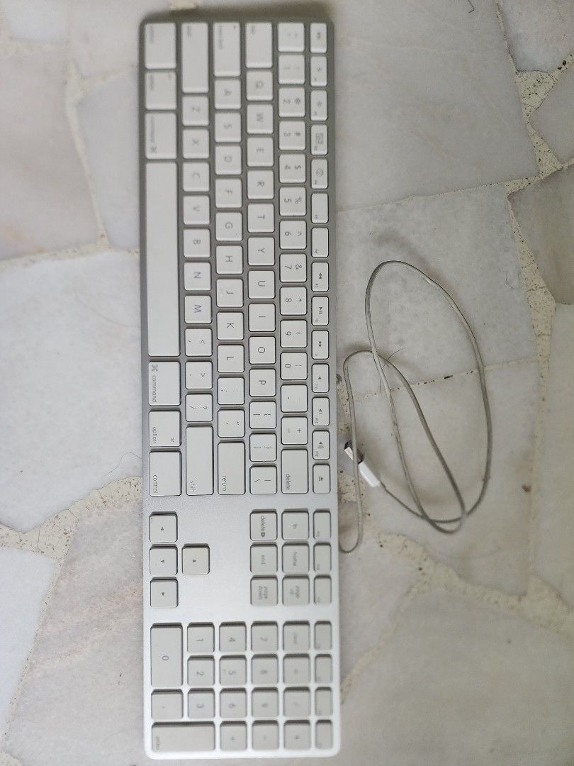 Apple A1243 Keyboard, Computers & Tech, Parts & Accessories, Computer ...