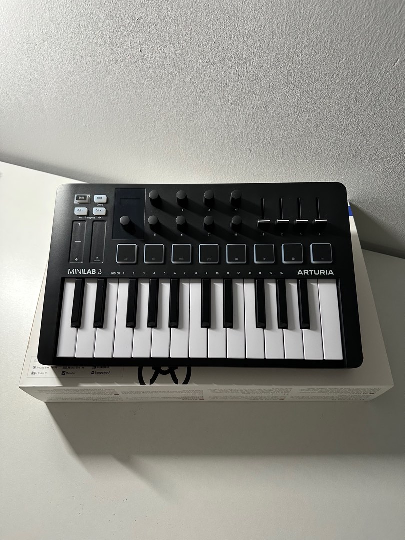 Arturia MiniLab3, Hobbies & Toys, Music & Media, Musical Instruments on ...