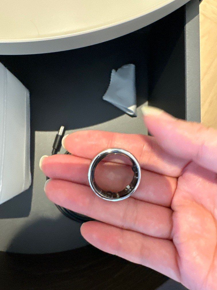 Aura digital ring gen 2, Mobile Phones & Gadgets, Wearables & Smart ...