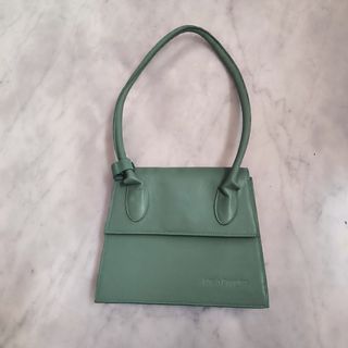 (Kategori: ) berada di . Dikirim oleh tt22aa (ID iklan 1228766904, Gambar 1). Deskripsi: .