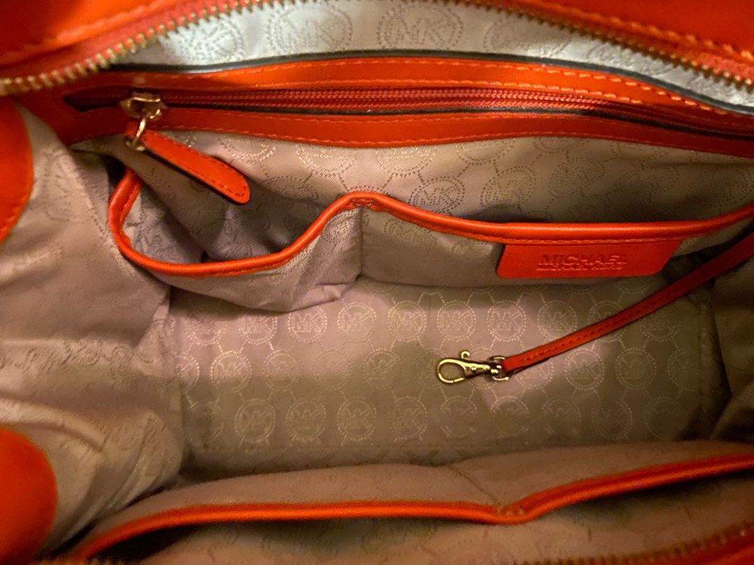 Meow hot sale kors handbag