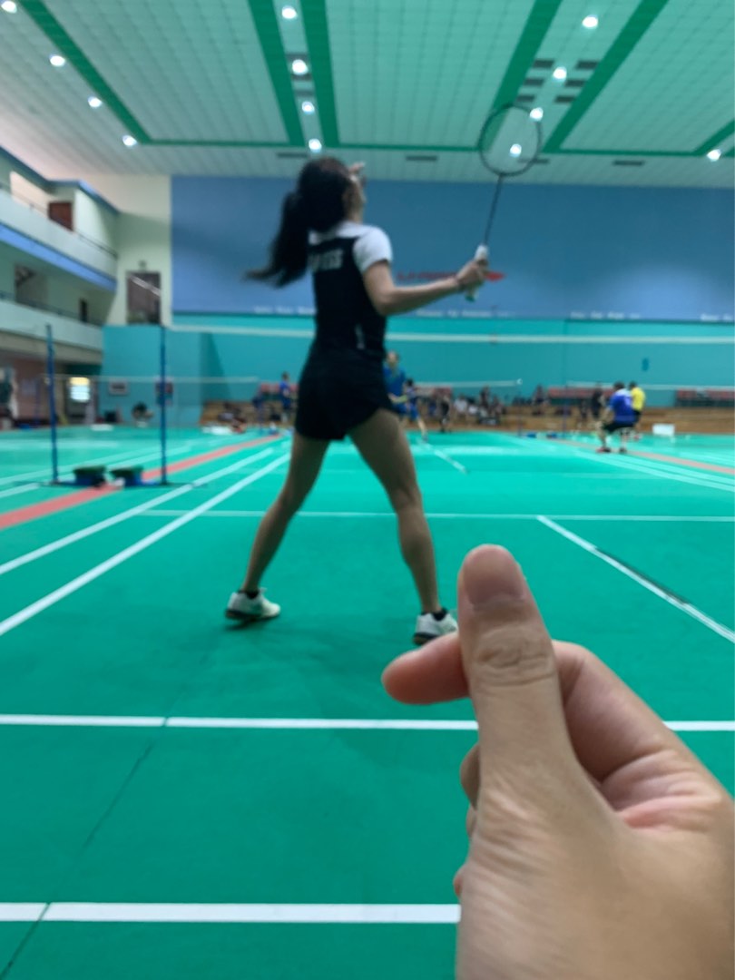 Badminton Courts 30/4 Sun, Sports Equipment, Sports & Games, Racket