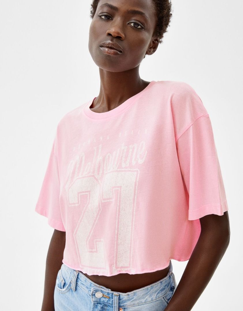 Pink graphic crop top store