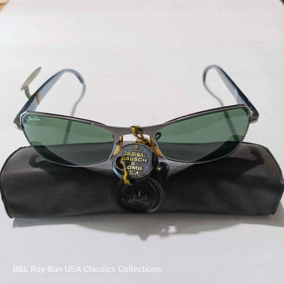 B L Ray Ban USA SideStreet