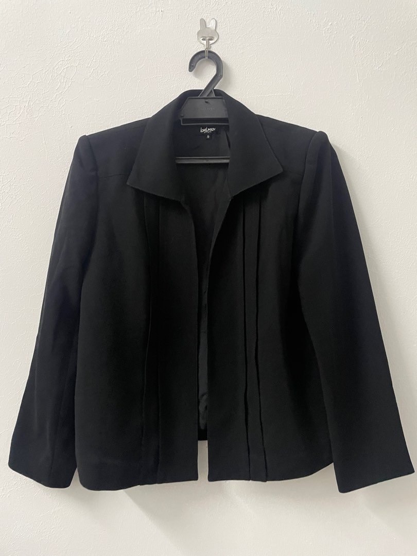 Blazers hitam, Women's Fashion, Coats, Jackets and Outerwear on Carousell