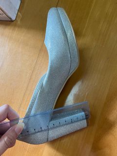 （分類：）位於 。 由 kafionaka 提交（商品編號 1228778323，圖片 1）。簡介： 。