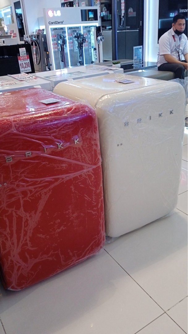 BRIKK PERSONAL REFRIGERATOR (Category: Refrigerators and Freezers) located in Quezon City. Submitted by maryann5721 (Listing ID 1228849751, Image 1). Description: BRIKK PERSONAL REF Free-standing 1 Shelf and half pcs glass shelves, 1 salad drawer, 3 wire retainers on door Controller mechanical Light LED lamp on the controller Cabinet interior plastic Cabinet exterior 1 pc metal Door plastic panel Foot/Castor adjustable feet Retro metal handle BRF