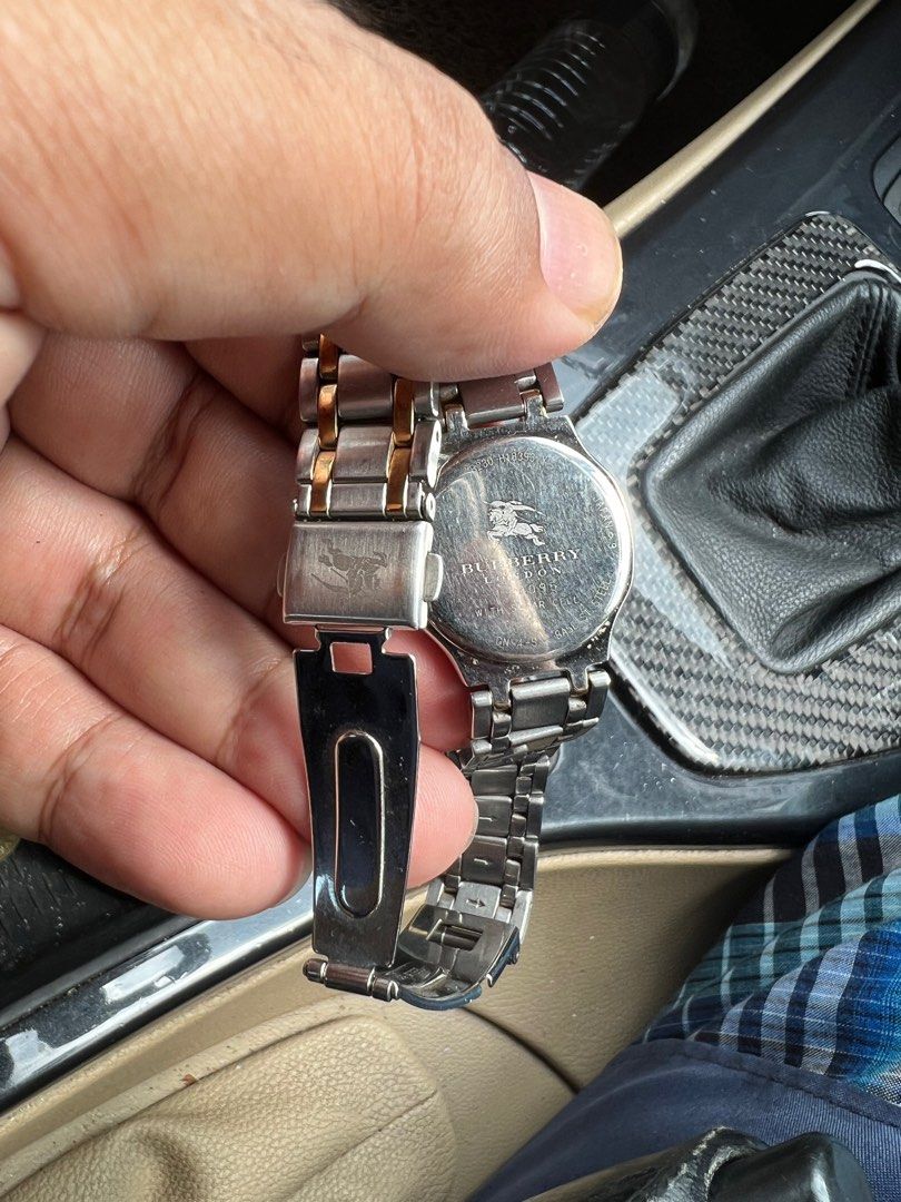 Burberry watch link removal online
