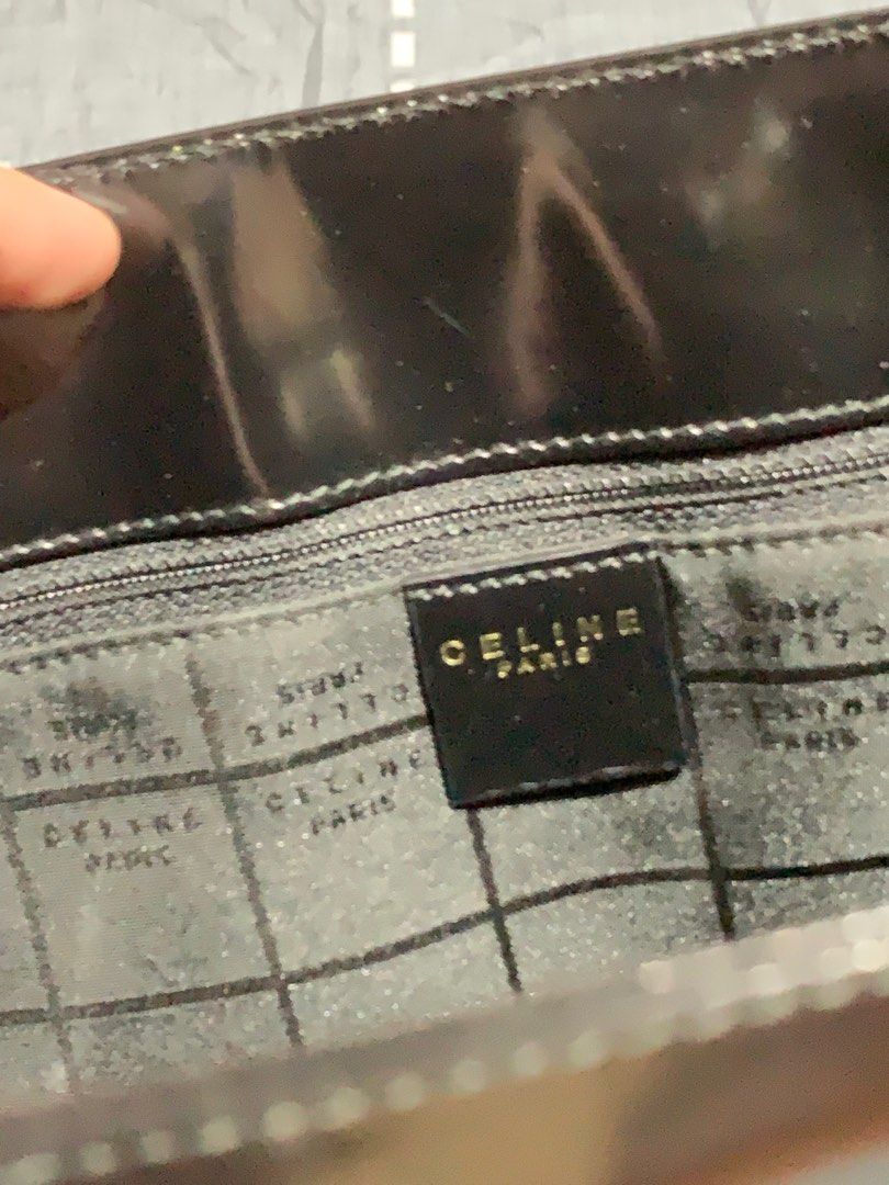 Celine Enamel Patent Leather Bag (Category: Luxury Bags & Wallets) located in Binan City. Submitted by de.clutterbyM (Listing ID 1228826504, Image 2). Description: .