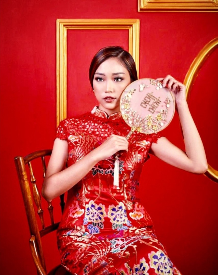 Cheongsam Red Woman on Carousell