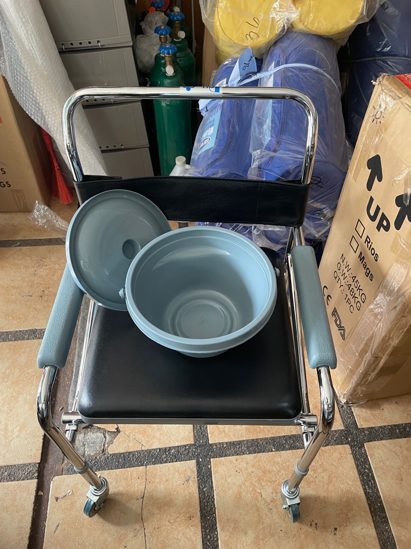 COMMODE CHAIR FOAM WITH WHEELS FOR ADULT on Carousell