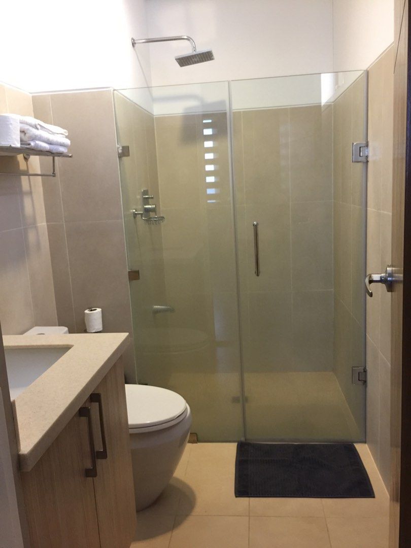 Tagaytay Highlands (Category: Vacation Rentals) located in Santa Rosa. Submitted by annacollection.ph (Listing ID 1228783468, Image 3). Description: Terms: Promo for August Applicable for 2nights Good For 2-6Pax only - Per night/day 10k Inclusions: Wi-Fi Netflix TV Slippers Towel Electric Kettle Microwave Ref Hygiene Kit Bottled water Beddings Pet friendly DM me for more info. .